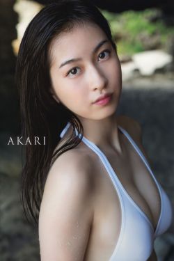 快递小伙去美女家中取件